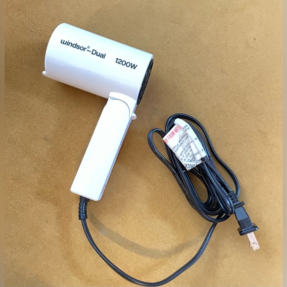 Windsor-Dual 1200W Travel Hair Dryer - Picture 1 of 7